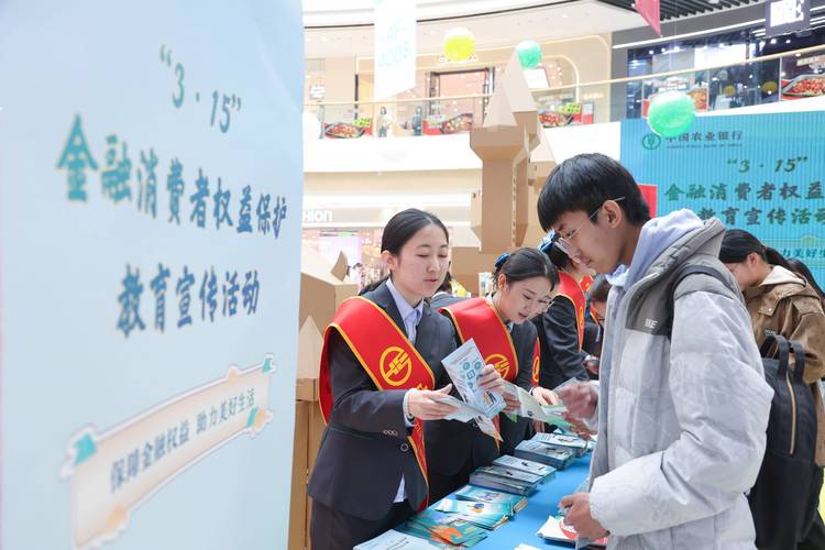 虚拟货架上的暗战,当AI开始为小商家昼夜不息地守护钱袋