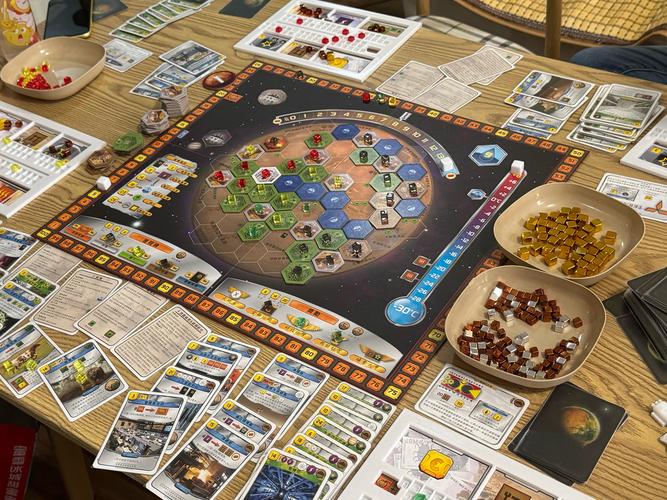 链动小铺发卡网，虚拟世界的隐形货架与数字游民的生存指南