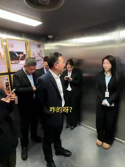 年入千万的发卡网老板，正在被00后合伙人逼疯