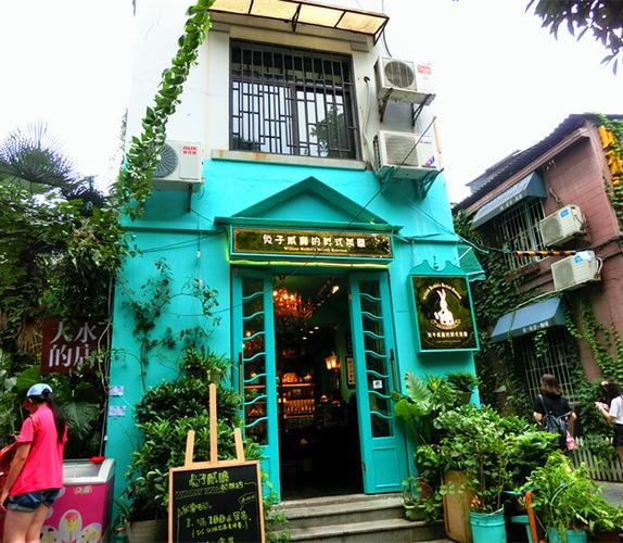 那天,我的小店差点被卡死在路上